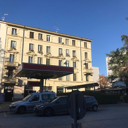 Stanza Privata Con Bagno A 15 Minuti Da Duomo Apartment Sesto San Giovanni Exterior photo